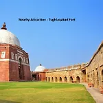 Hotel O Kalkaji Residency Bnb Near Lotus Temple