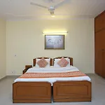 Hotel O Kalkaji Residency Bnb Near Lotus Temple
